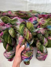 Ruby and Roses Rose DK
