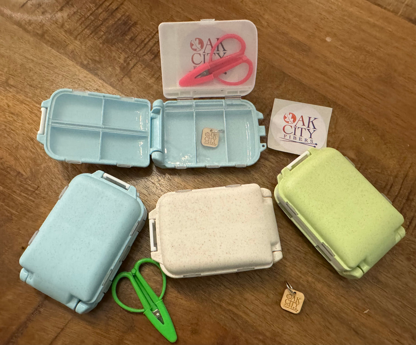 Oak City Fibers Notions Case; Blue; Gray; Green