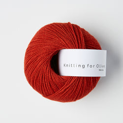 Knitting for Olive Pure Merino; pomegranate