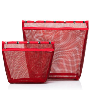 Della Q; Oh Snap; Ribbon Red;
