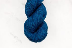 Magpie Fibers; Swanky DK; Night Train