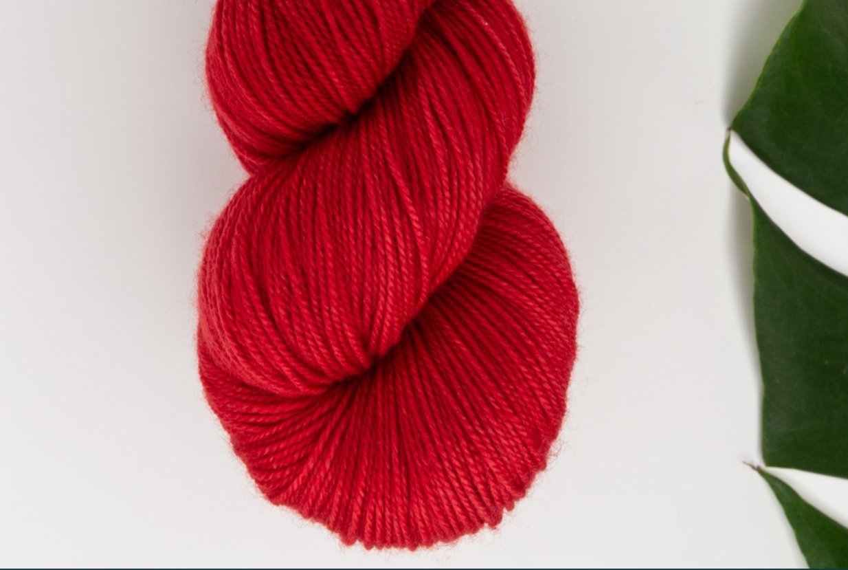 Magpie Fibers; Swanky DK; hot tamale;