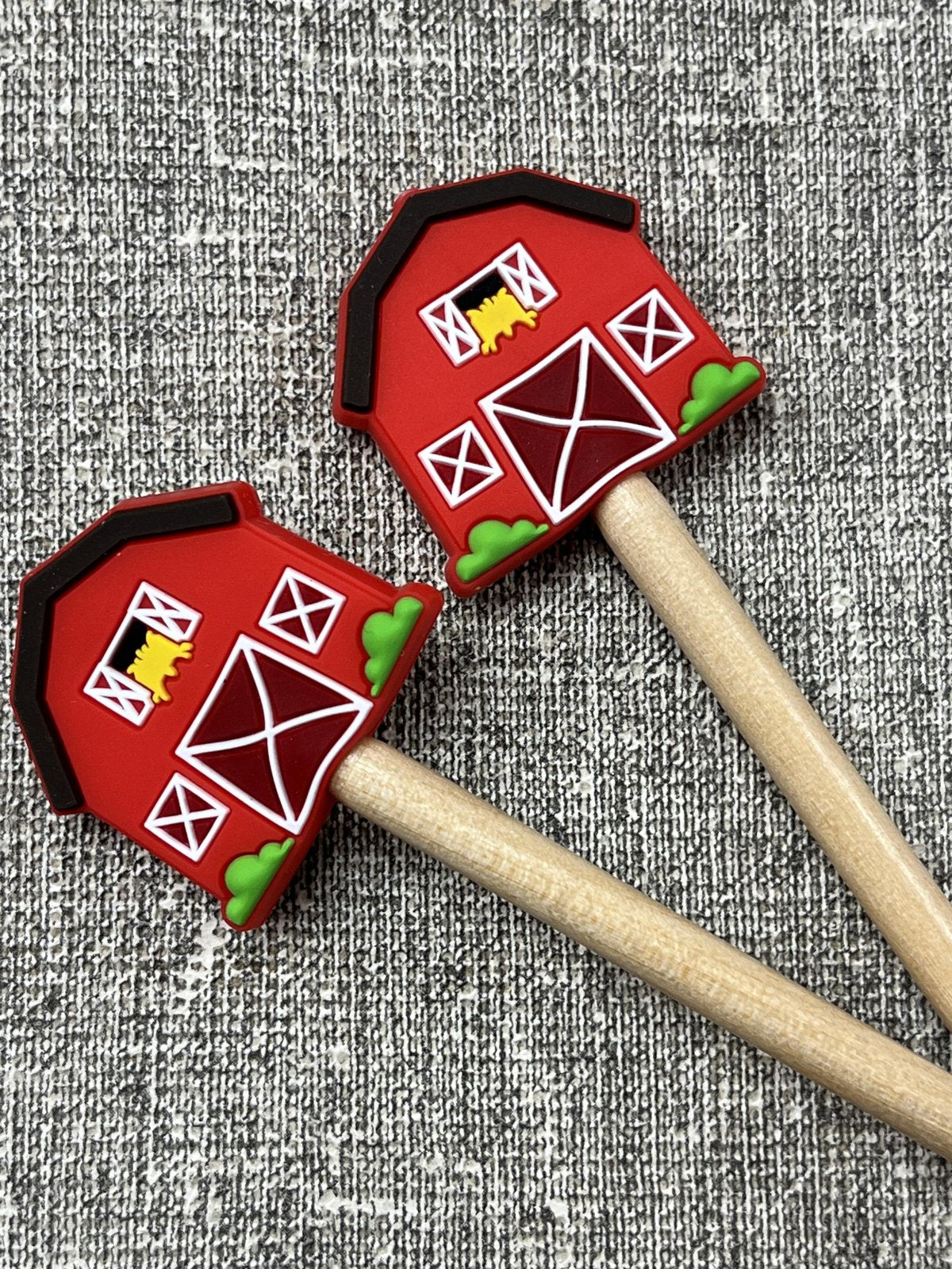 Minnie & Purl; Stitch Stoppers; Red Barn