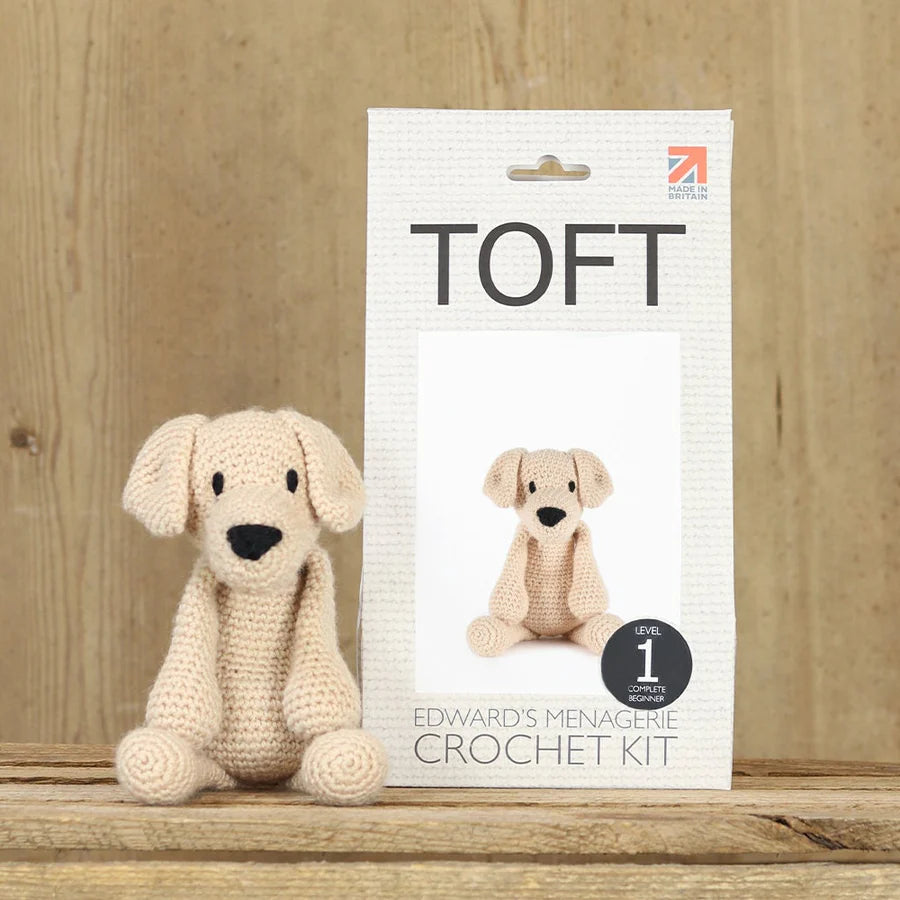 toft; crochet; kit; eleanor; labrador;